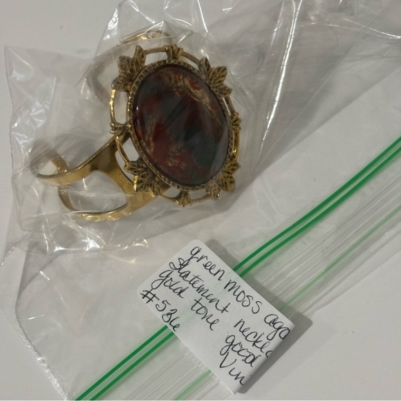 Green Moss Agate stone adjustable bracelet gold tone - Picture 6 of 6